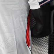 England home - Image 6